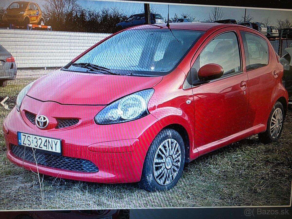 Toyota Aygo zadné svetlá - 3