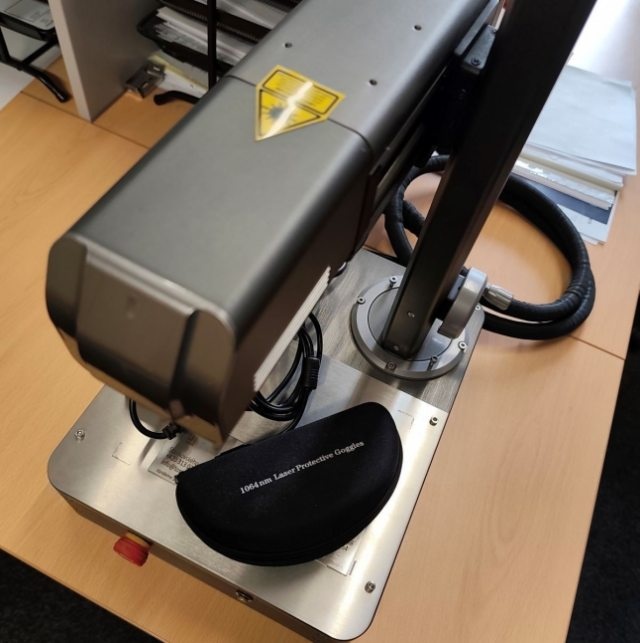 Prodám Použitý vláknový laser Riselaser RL-MINI20 - 3