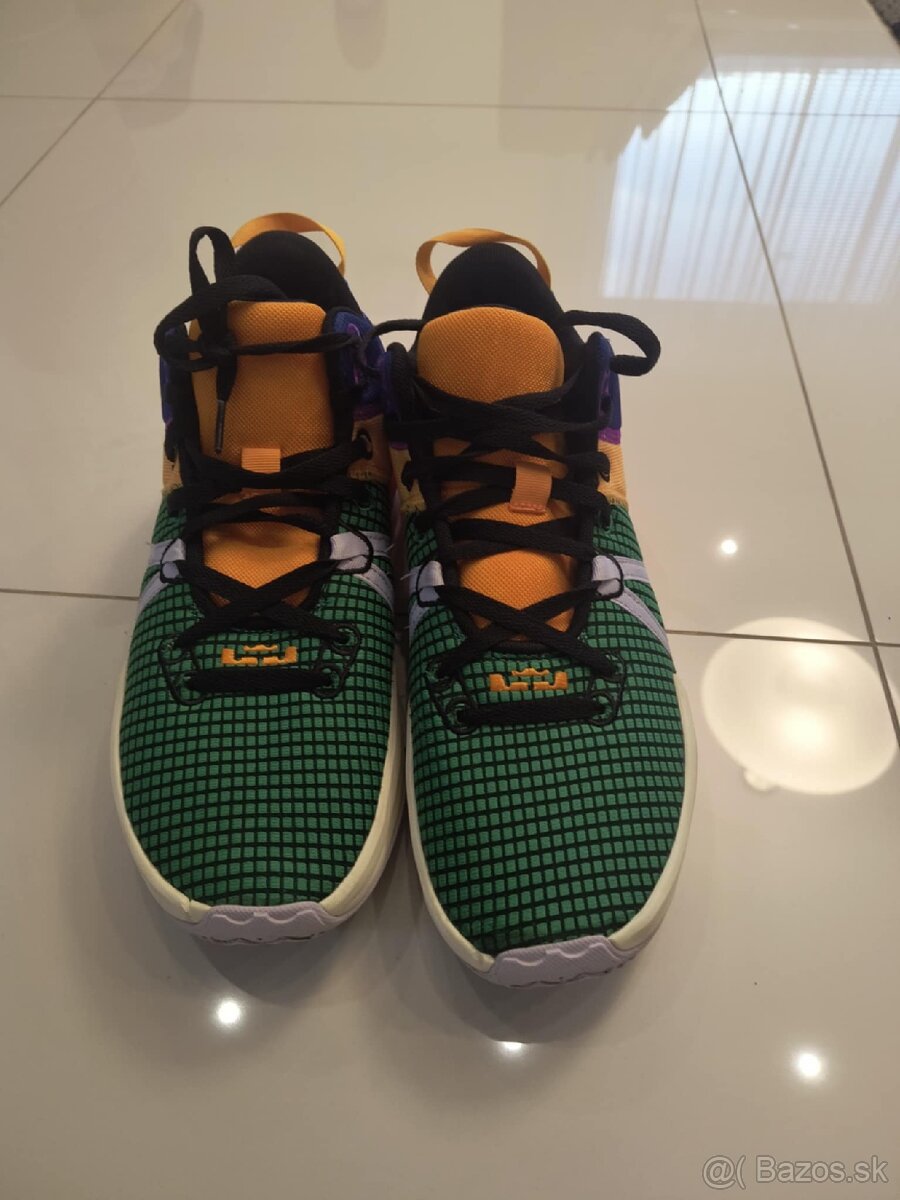 Lebron James tenisky - 3