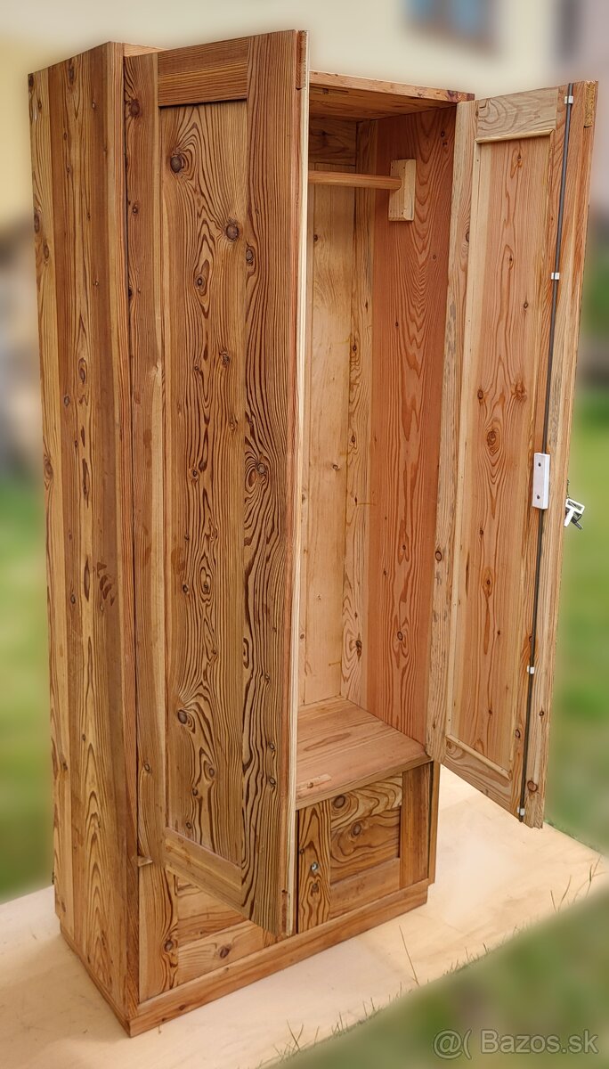 Masívne skrine z červeného smreku. - 3