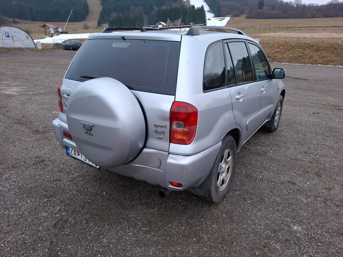 Toyota rav4 2.0 85kw - 3