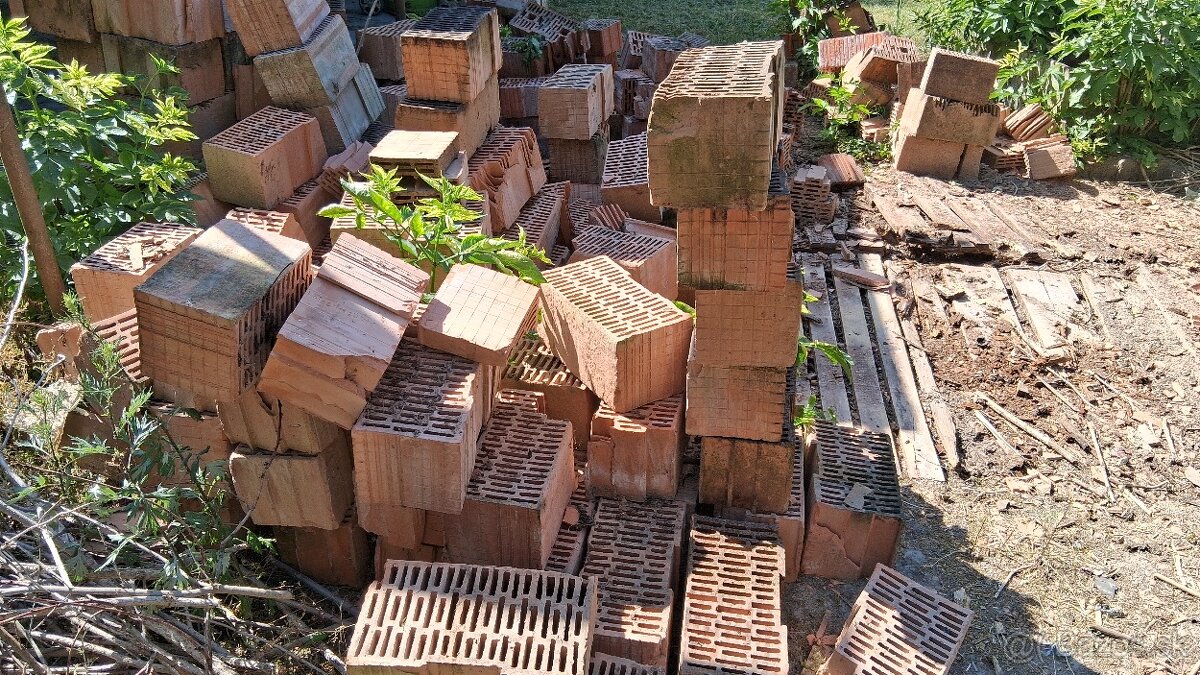 Darujem staré tehly. - 3