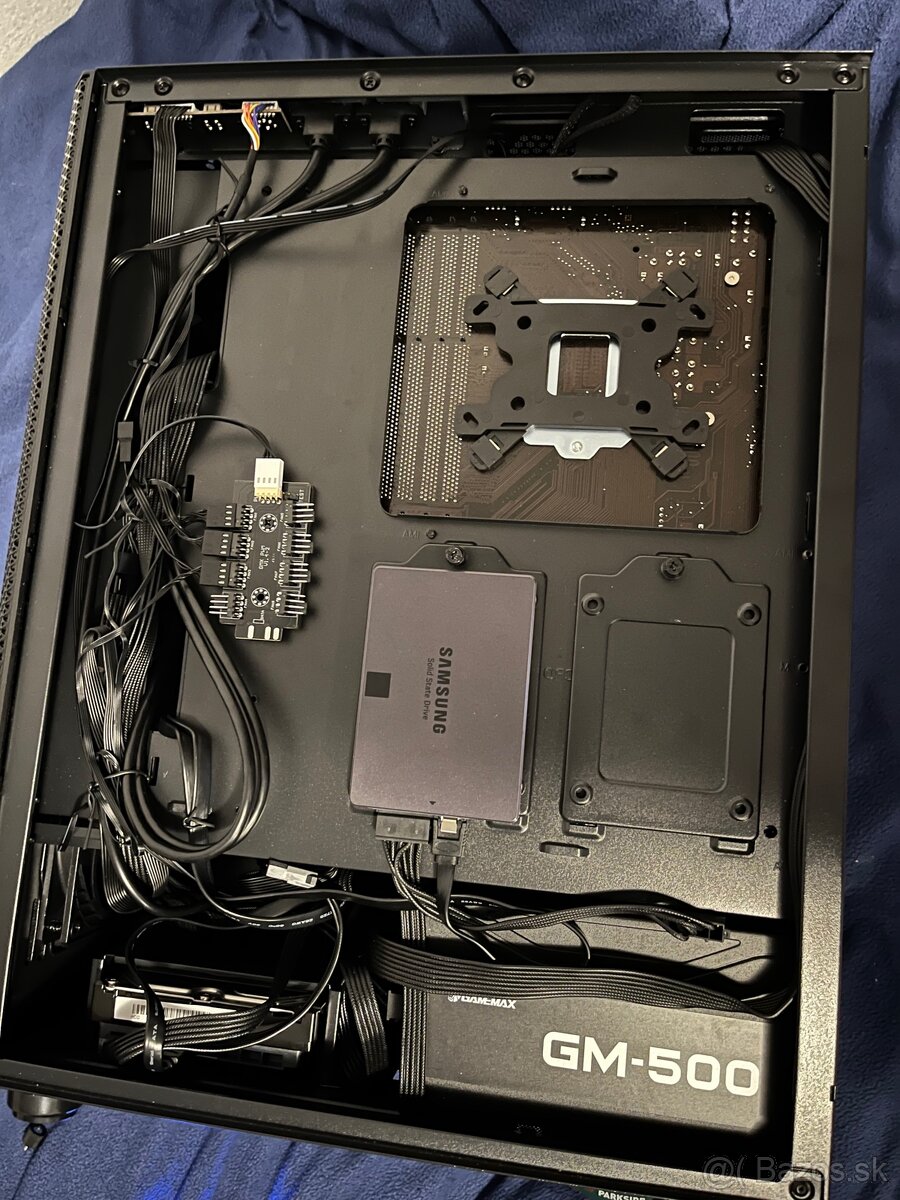 Stolný počítač - 3