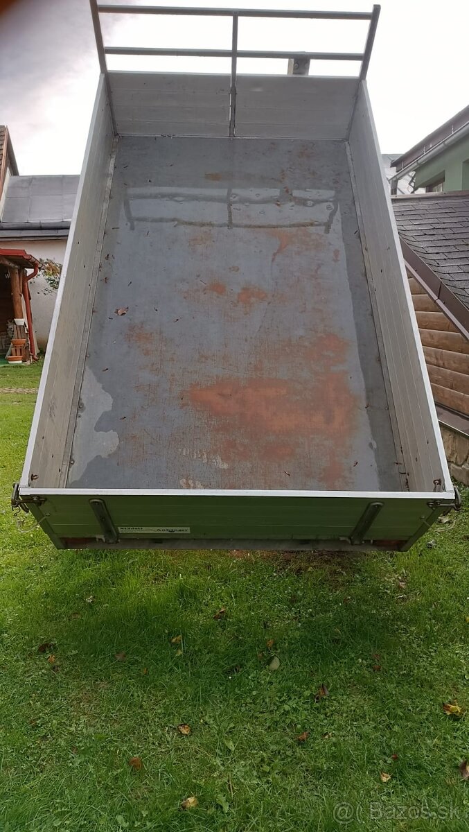 Vyklapac vyklapaci prives 1s celkova hmotnost 2000kg - 3