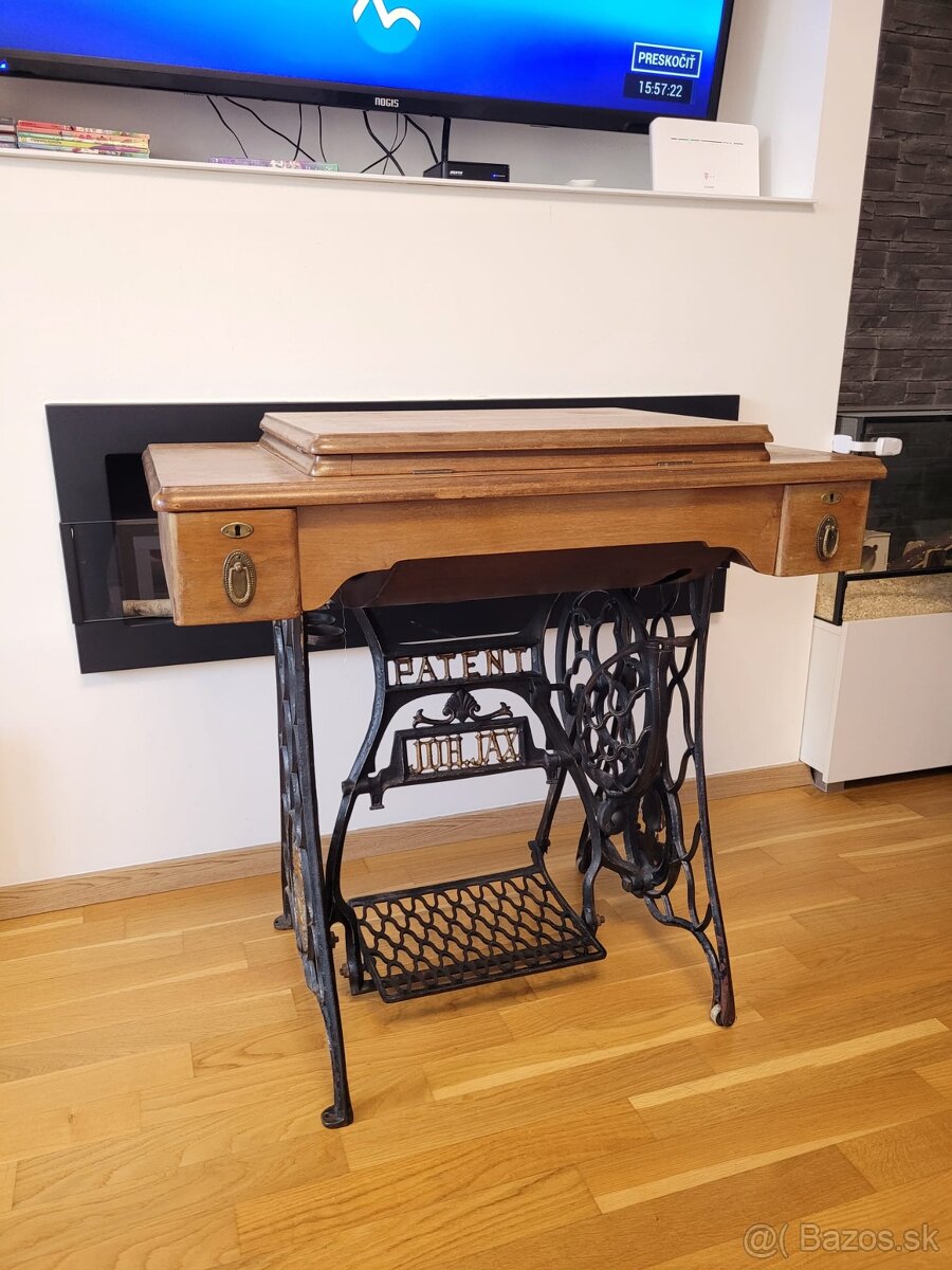 Šijací stroj SINGER - Johan Jax Linz - 3