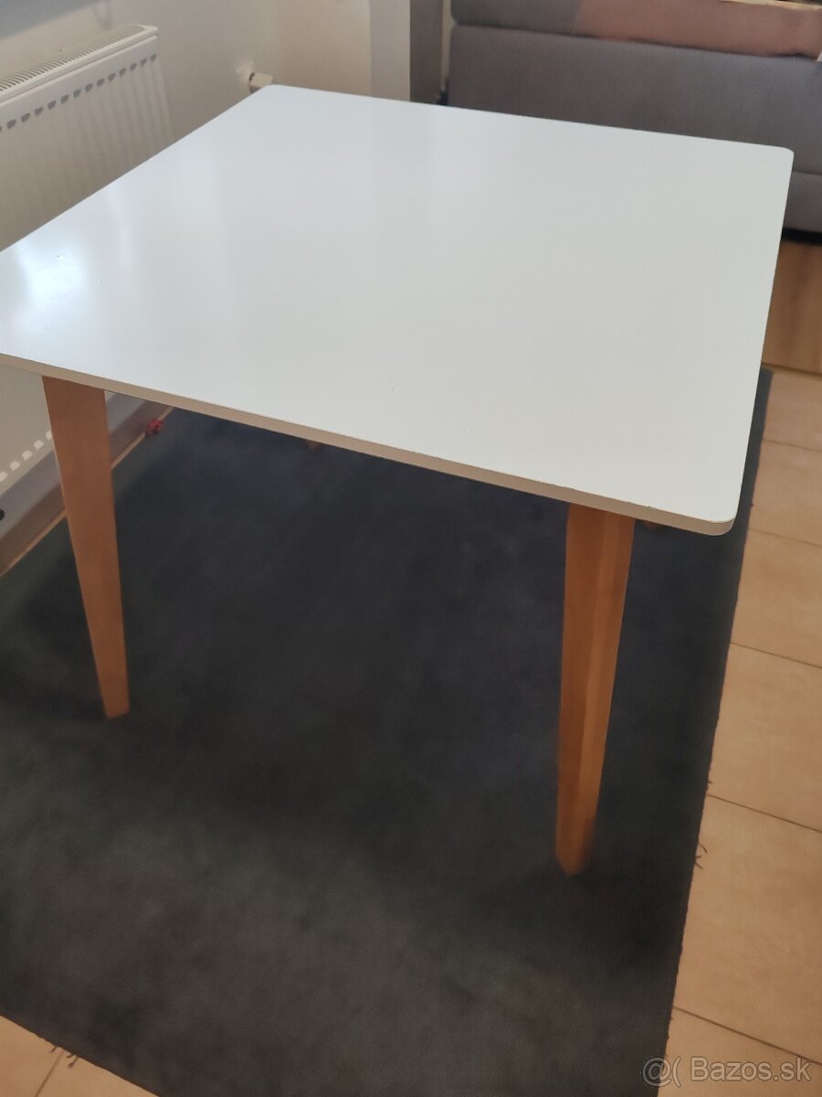 Jedálenský stôl - 3