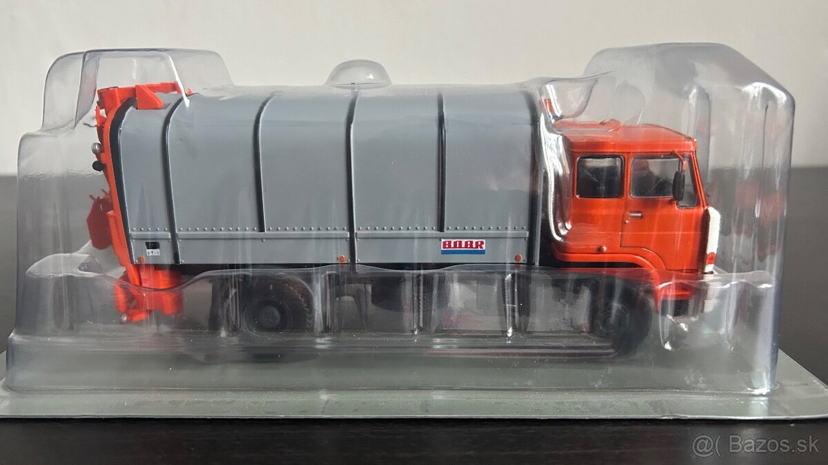 LIAZ 110.820 BOBR 12-1 1/43 DeaGostini - 3