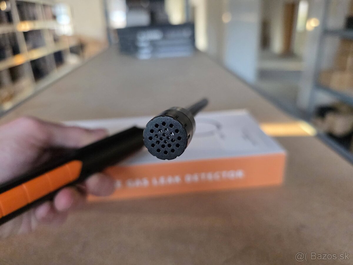 Predám ručný detektor úniku plynu Norm NM393 - 3