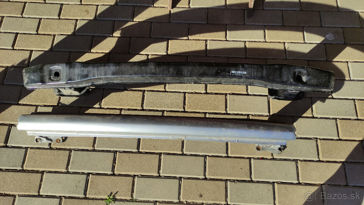 zadna vystuha Skoda octavia 2 , Mercedes GLK - 3