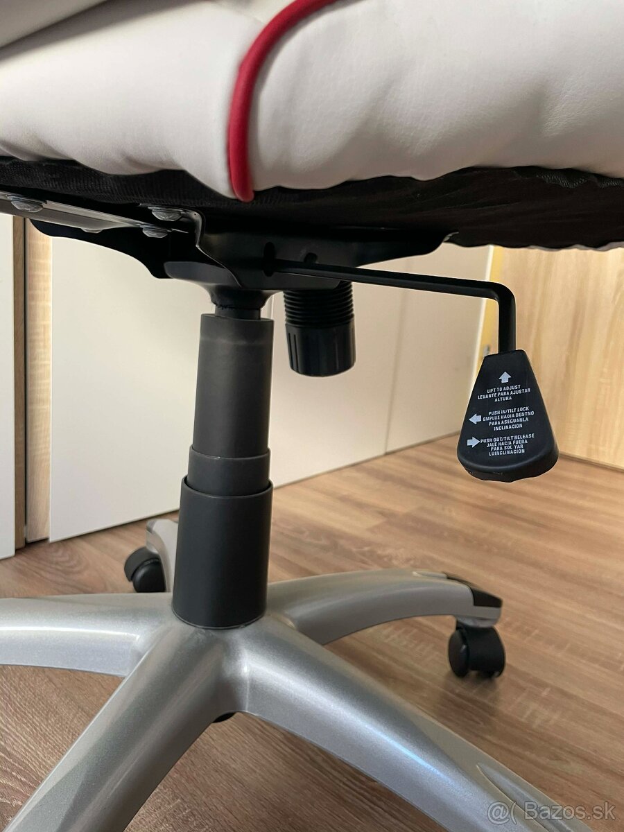 Kancelárske kreslo - 3