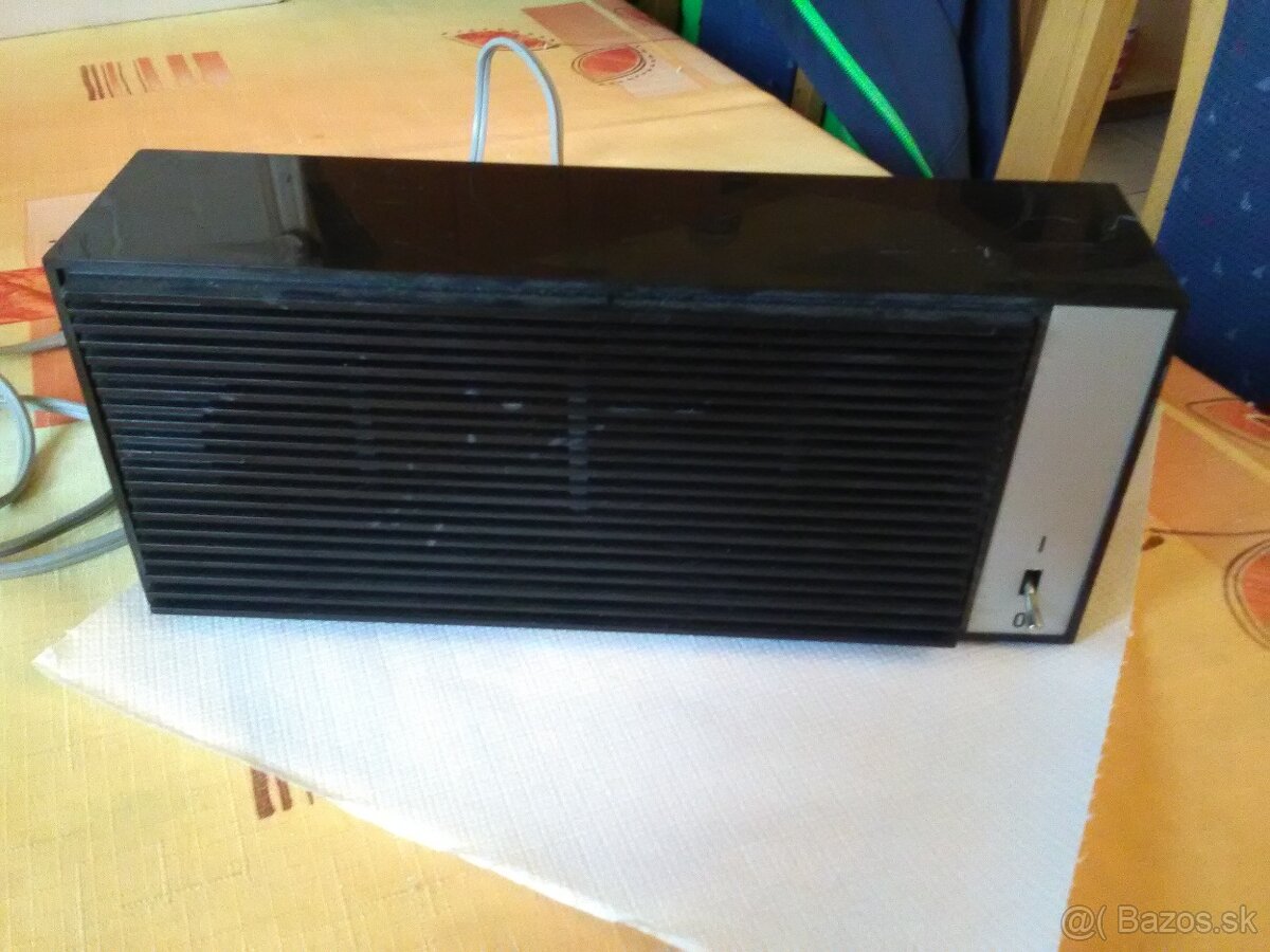 Tesla reproskrinka AYN 020 - 3