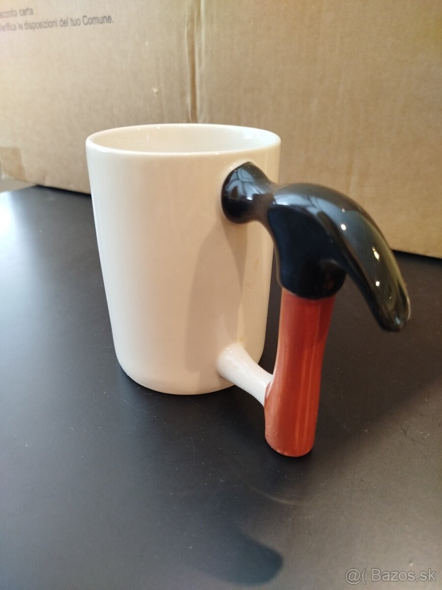 Hrnček s kladivom - 3