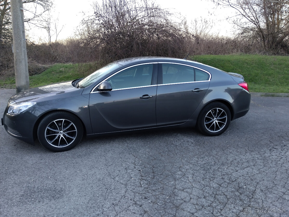 Opel Insignia 1.8 - 3