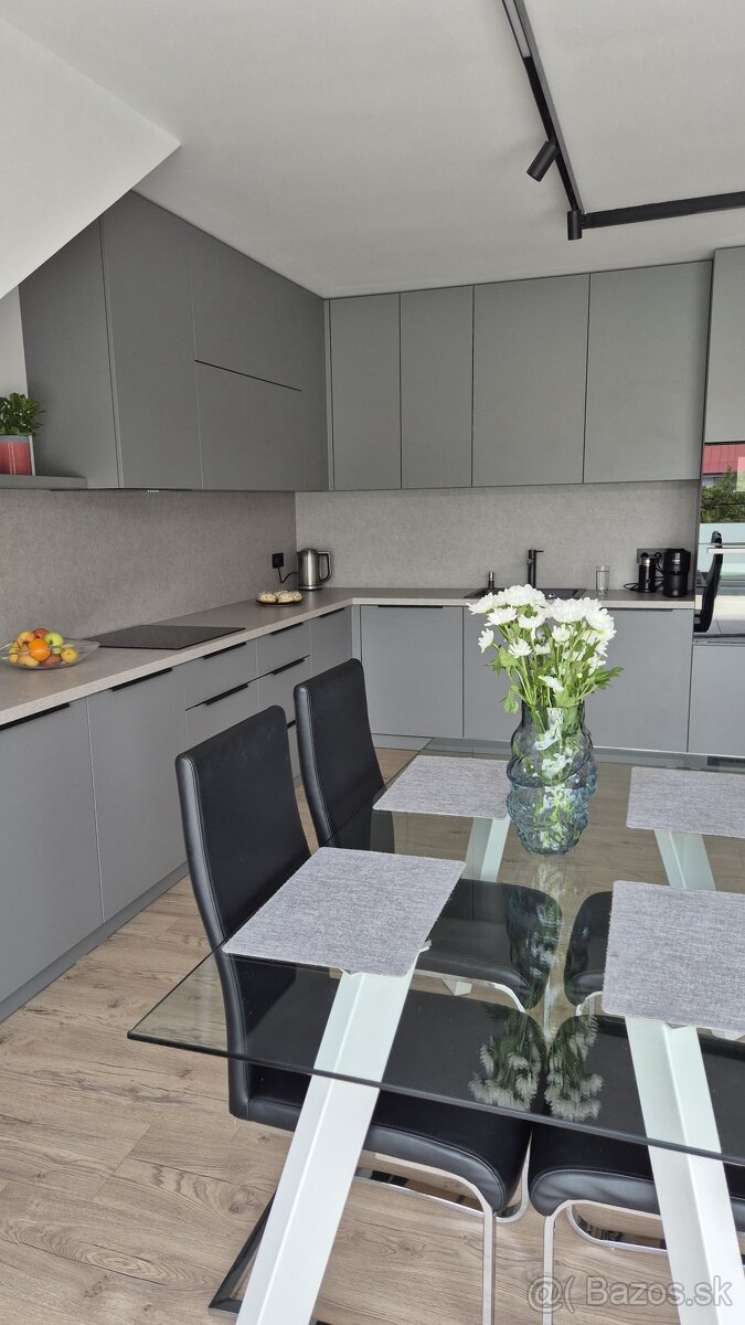 4 izbový byt s veľkou terasou - 3