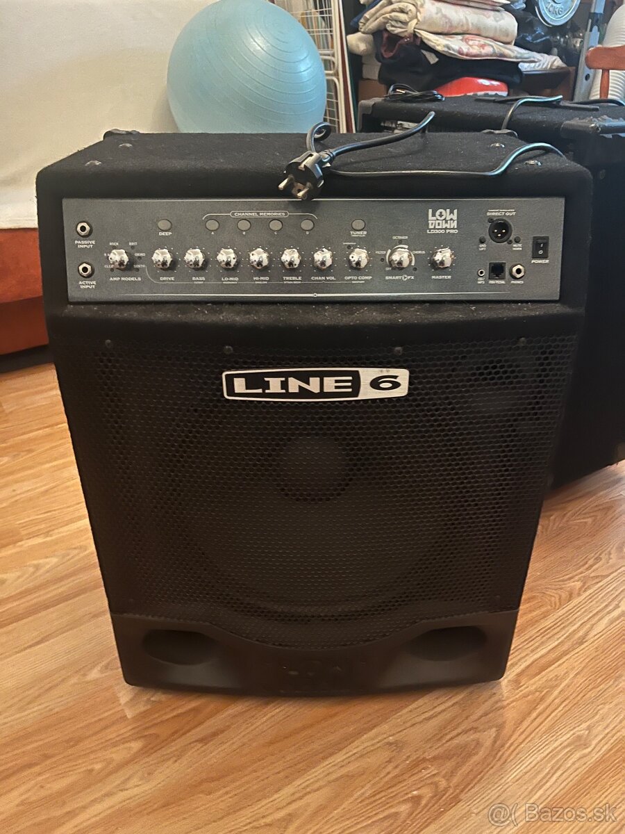 Kombo Fender a Line6 LowDown - 3