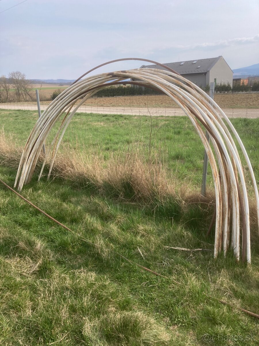 Zelezne obluky na foliovnik - 3