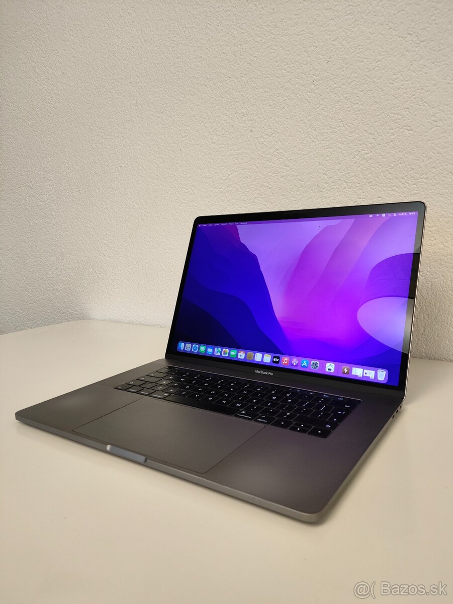 MacBook Pro 15 2017 | i7 • 16GB • 256GB 📦 - 3