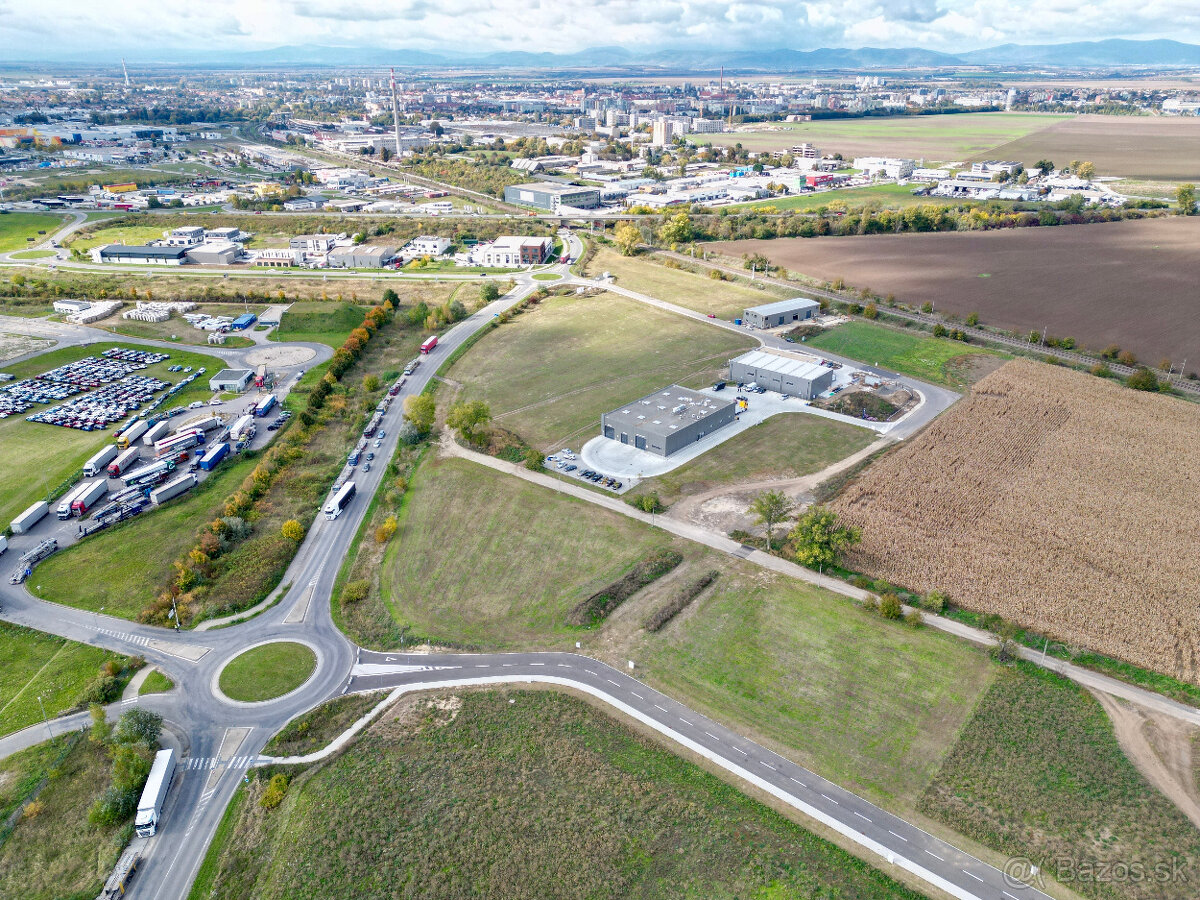 Komerčný stavebný pozemok na predaj – pri obchvate Trnavy - 3