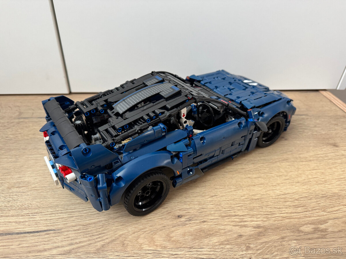Lego Technic 42154 Ford GT - 3