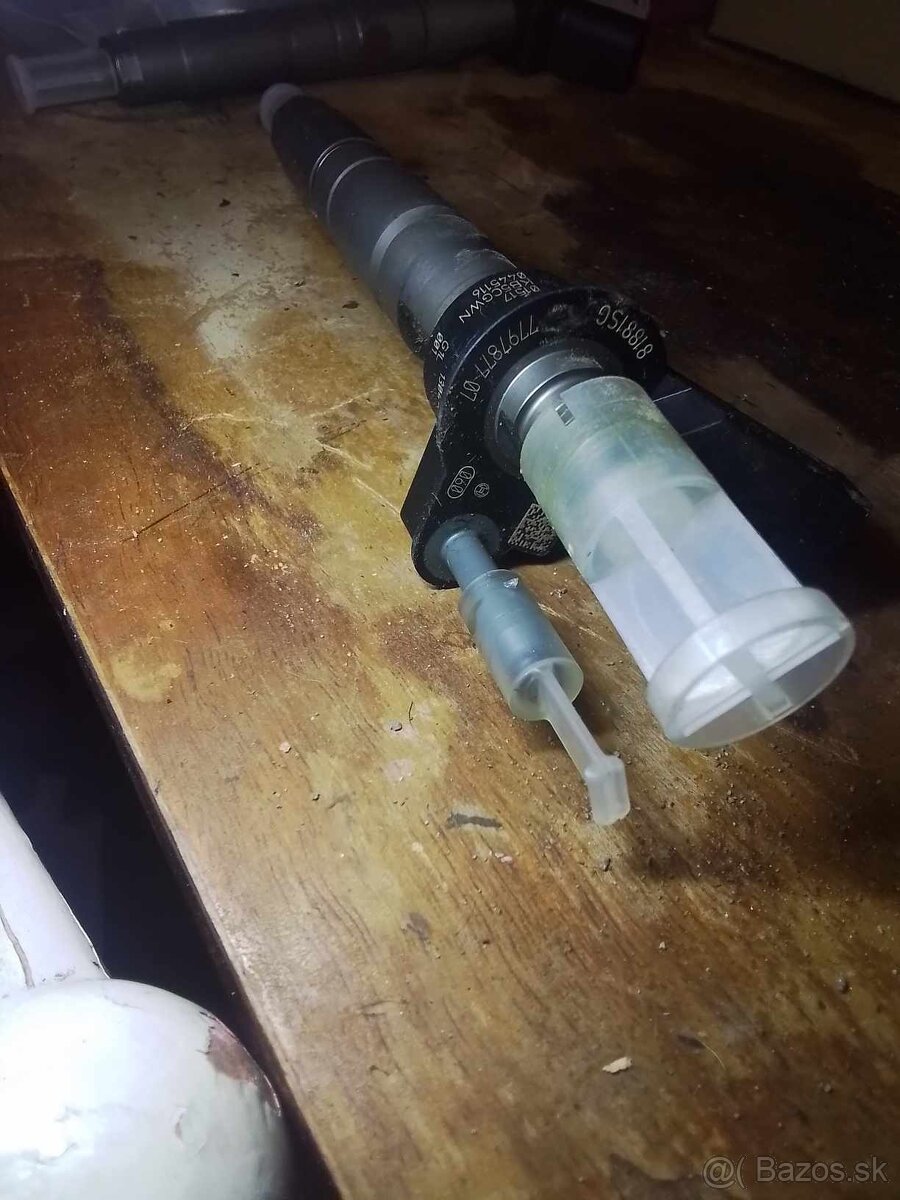 BMW E90 E60 E87 N47 2.0d BMW -VSTREKOVACIA TRYSKA 7797877 07 - 3