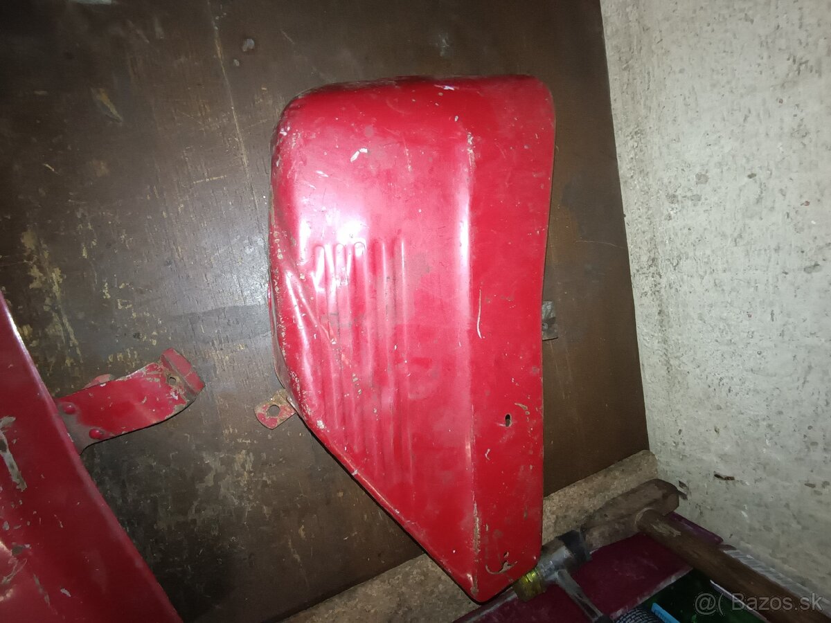 Bočné dekle JAWA 350/634 - 3