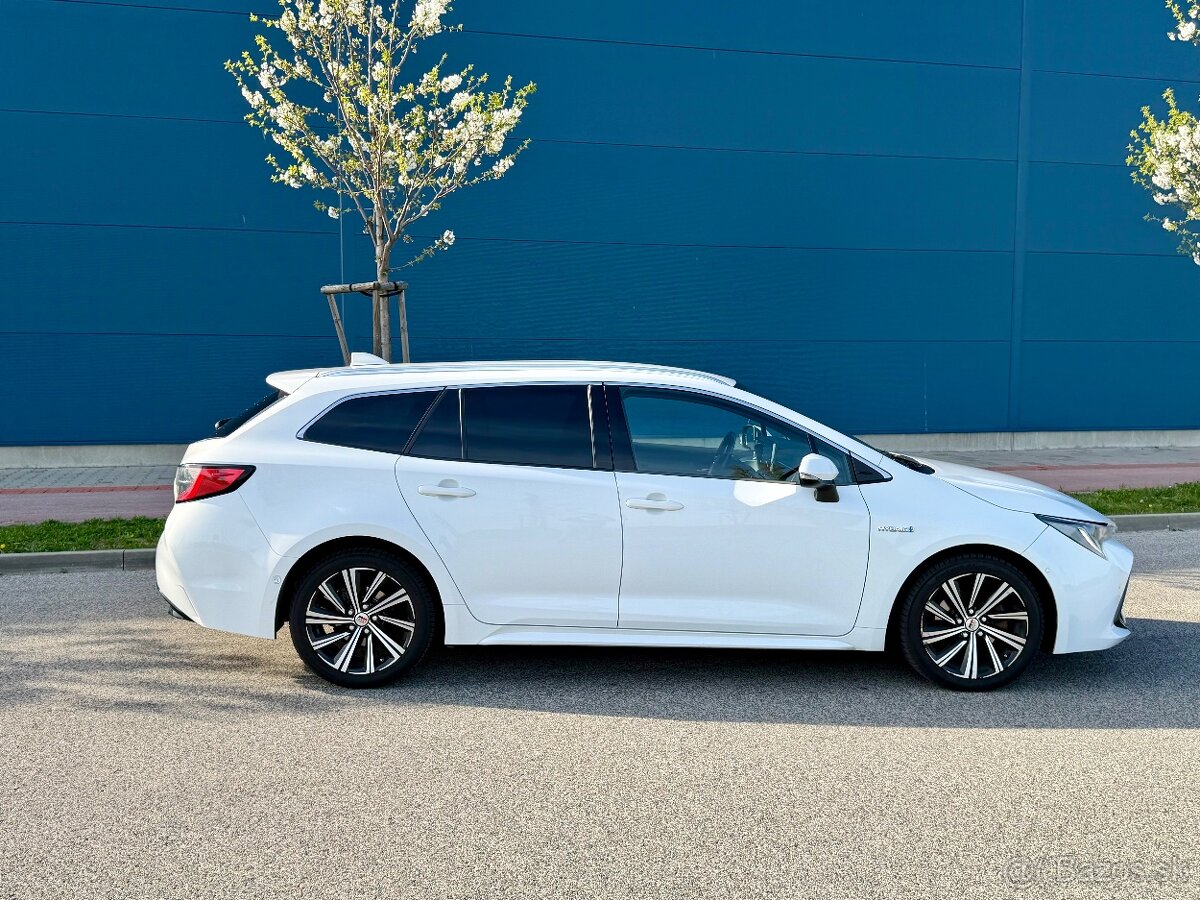 Toyota Corolla HYBRID 2.0 ST E-CVT - 3