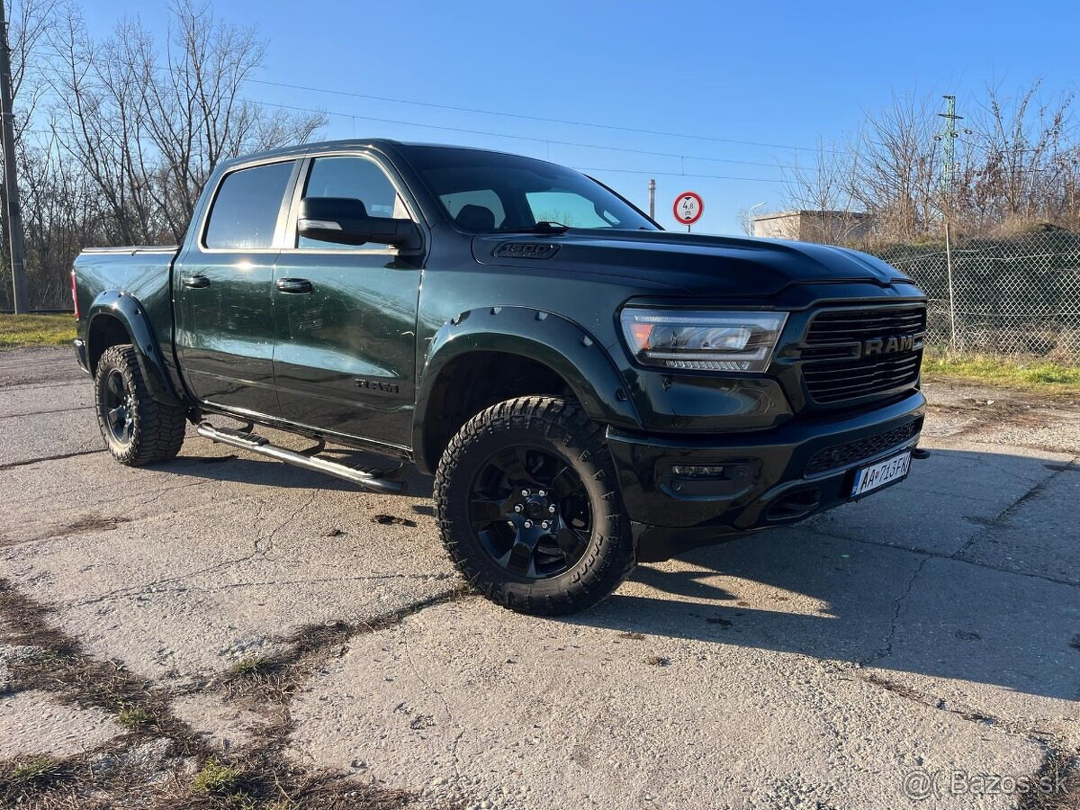 RAM 1500 BIG HORN HEMI 5,7 L + LPG