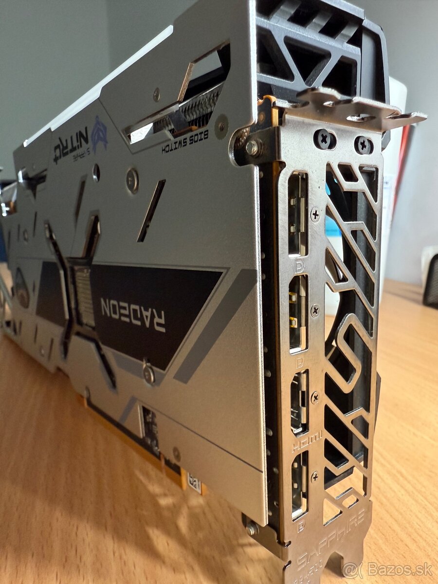 Predám grafickú kartu Sapphire NITRO+ Radeon RX 6700 XT OC - 3