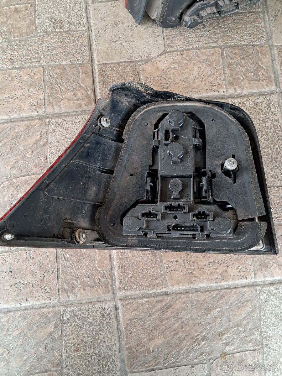 Predám zadné svetlá golf - 3