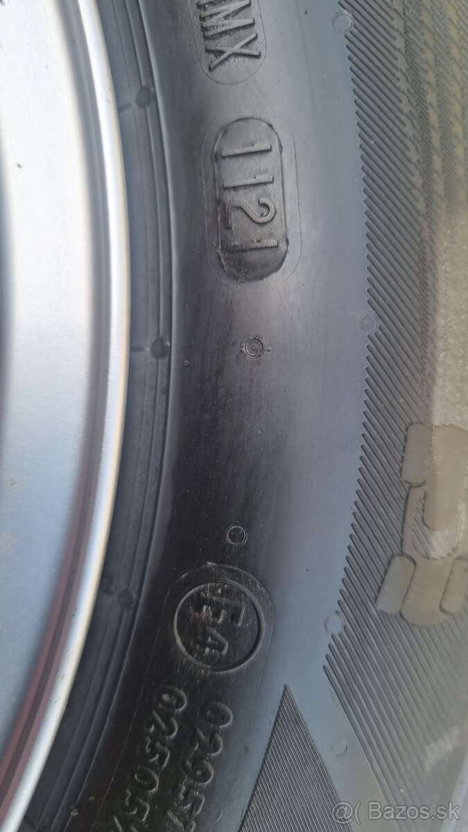 Elektrony r14 FABIA originaly na letnych 185/60/14 - 3