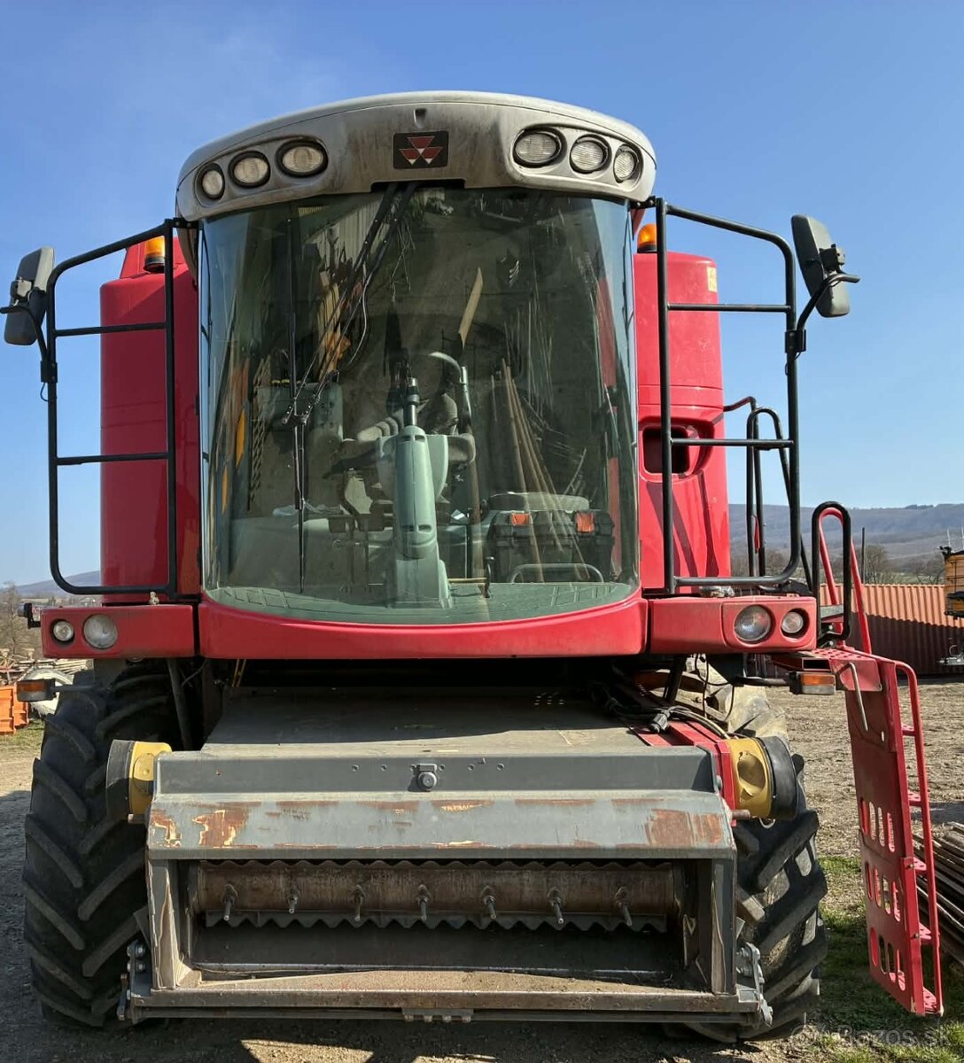 Predám kombajn Massey Ferguson Beta 7270 - 3
