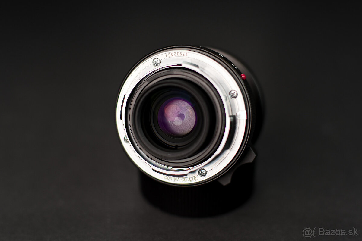 Voigtländer Ultron 2/28. Leica LM. - 3