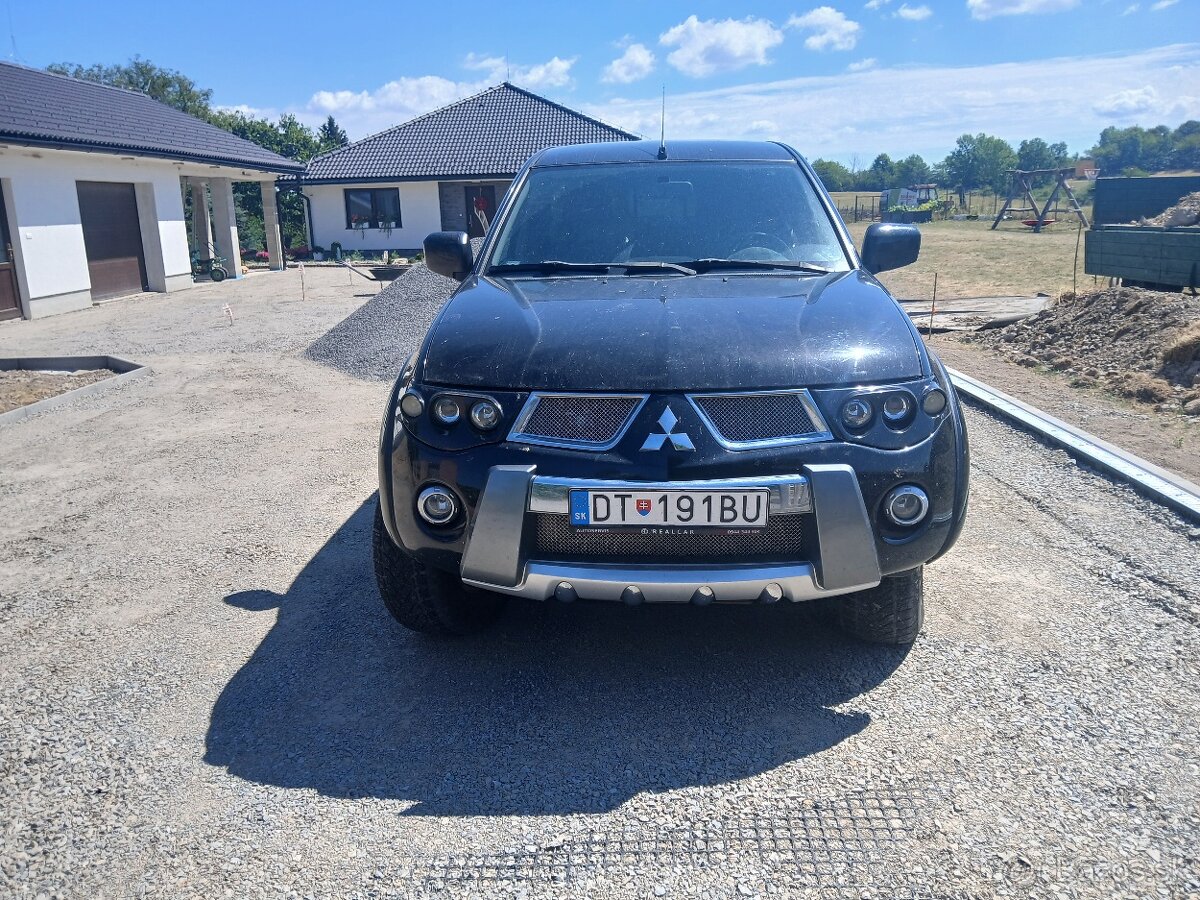 Mitsubishi l200 - 3