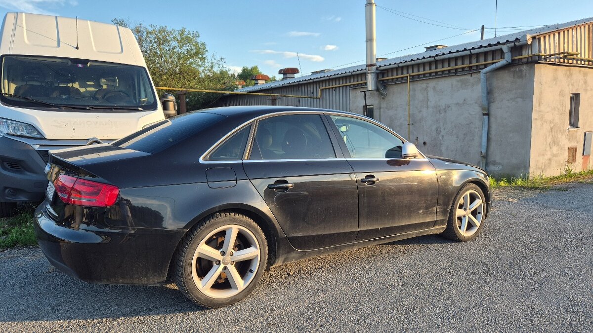 Audi A4 B8 2.0TDI Automat - 3