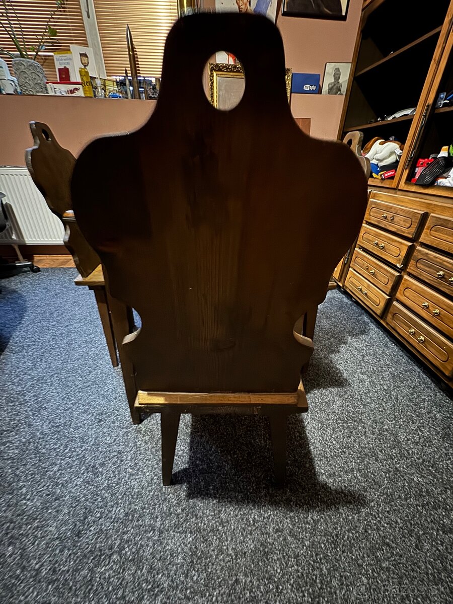 Stol a stoličky - 3