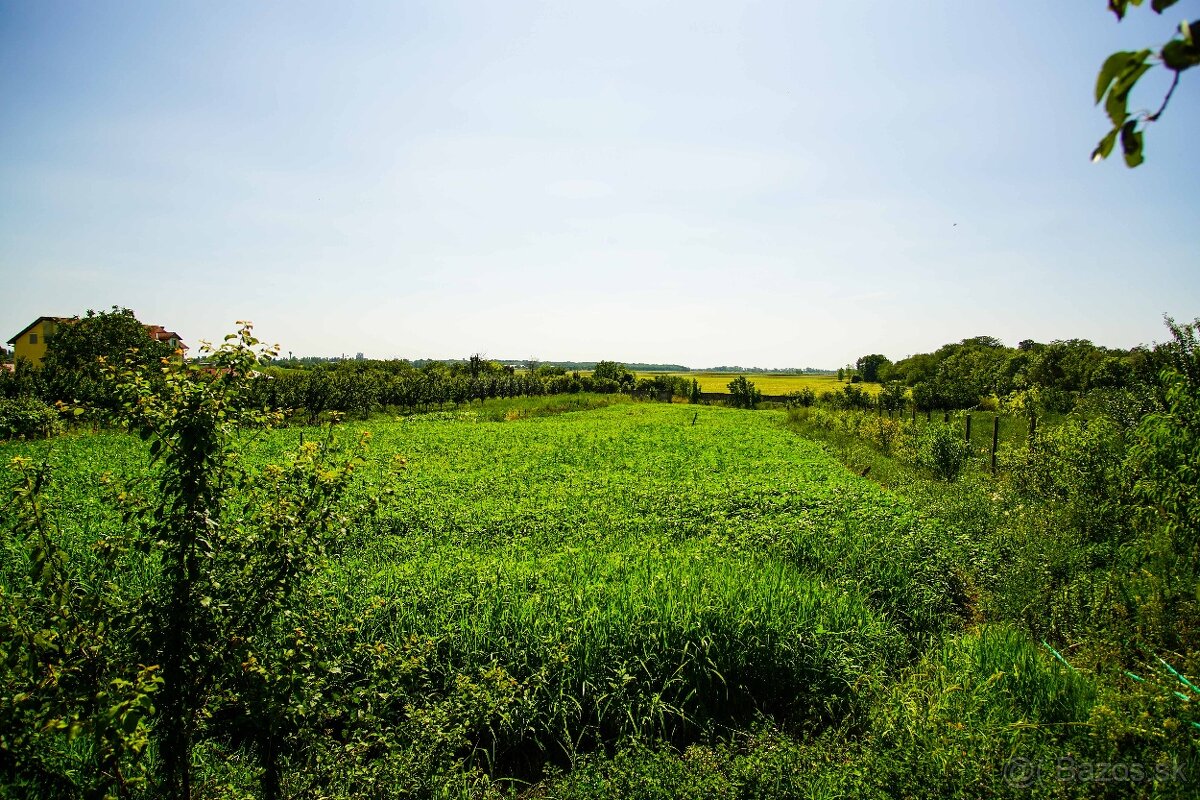 Na predaj pozemok blízko centra s výhľadom na kalváriu - 3