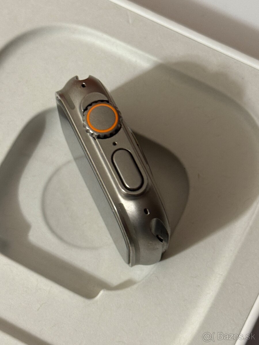 Apple watch ultra 2 49mm Kupené v o2 komplet bat 98% - 3