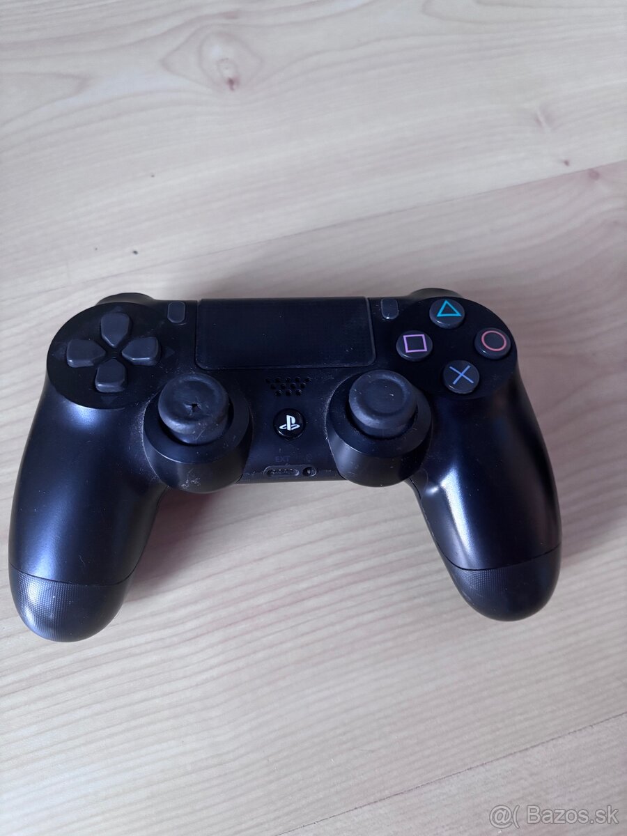 2 originálne PS4 ovládače (DualShock 4) - 3