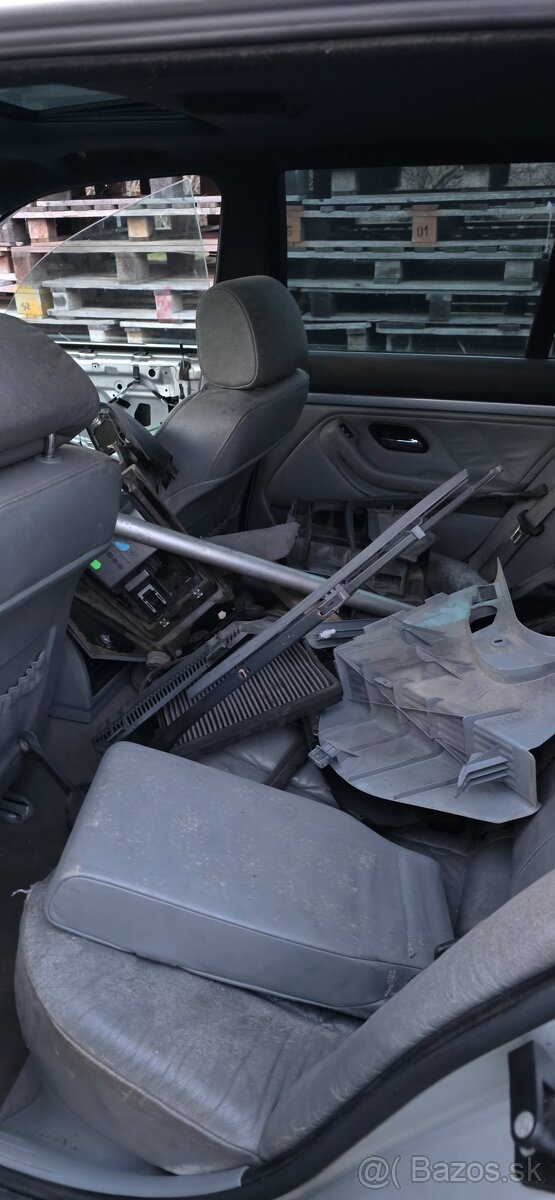 Bmw e39 cele za 100eur - 3