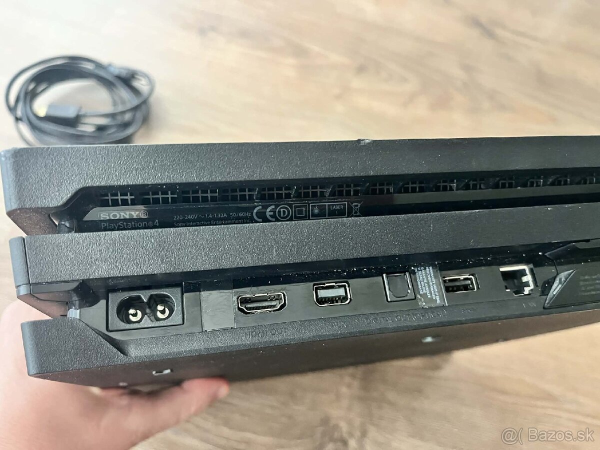 PS4 PRO 1TB - 3