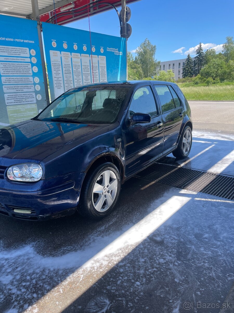 Golf 4 - 3