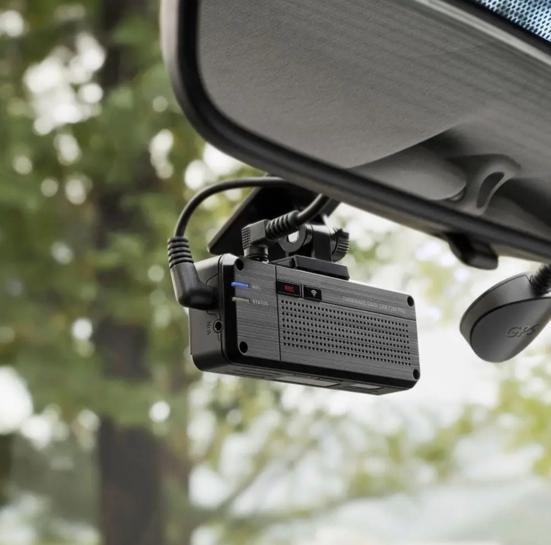 Autokamera Thinkware Dash Cam F200 PRO - 3