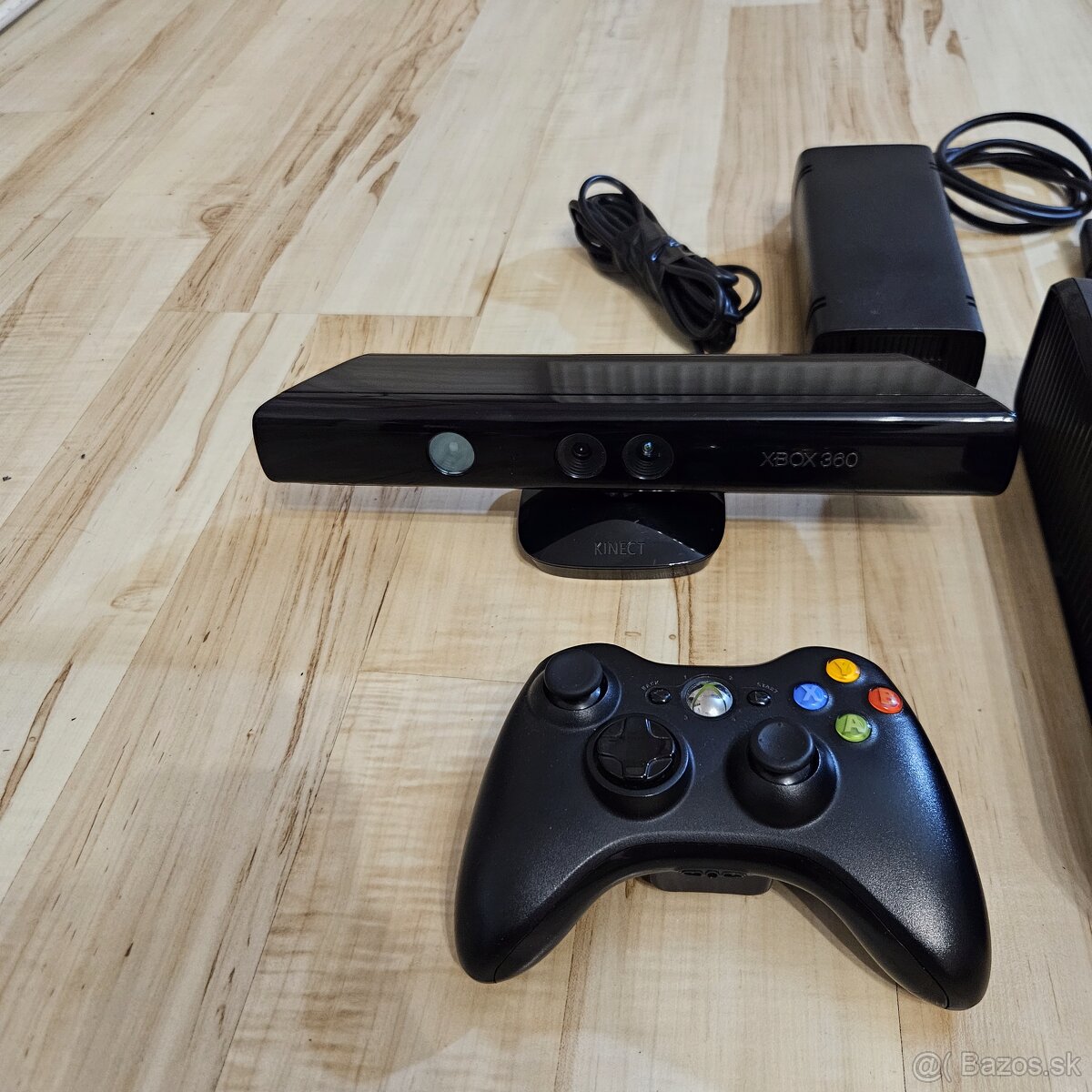 Predám Xbox 360 - 3