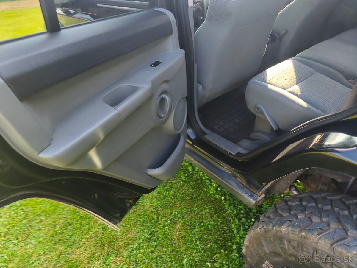 Jeep Commander - 3