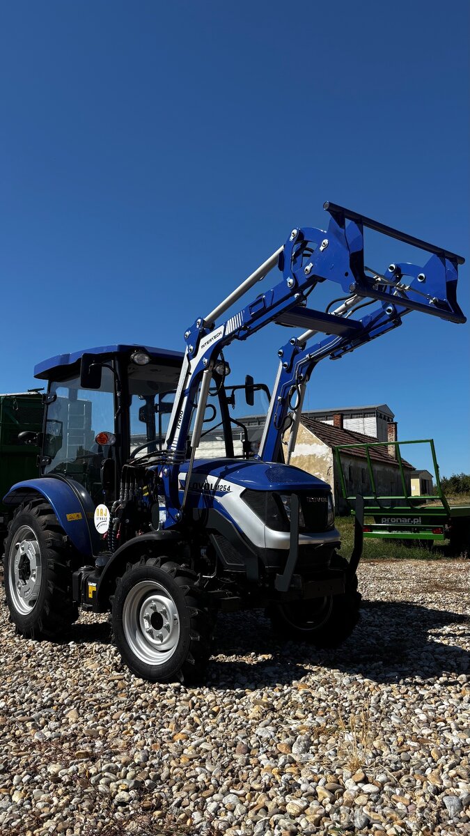 Traktor LOVOL - 3