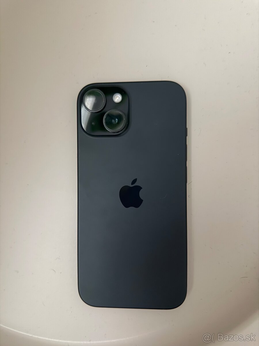 iPhone 15 - 3
