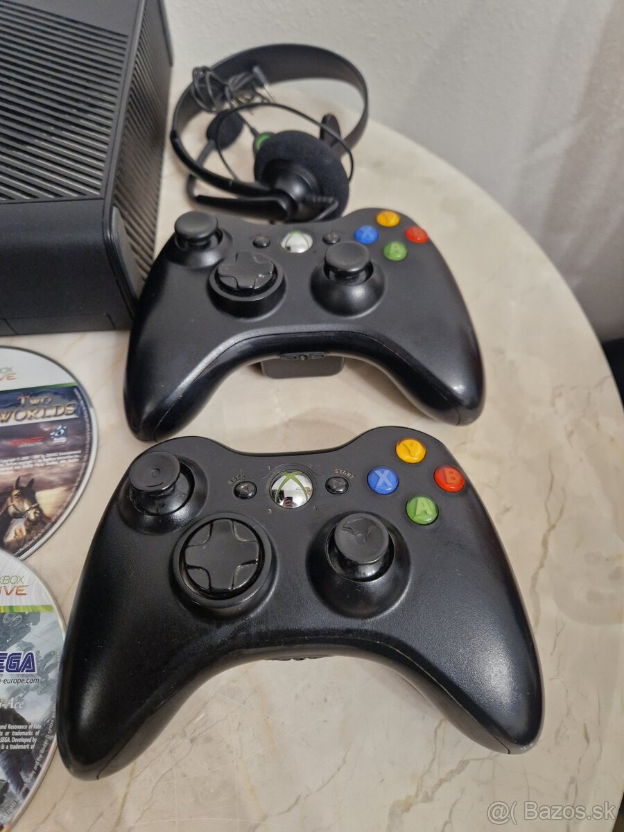 XBOX 360 E 500GB herná konzola + 2x ovládač a 4 hry č.2 - 3