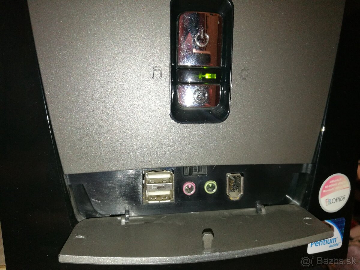 PC Intel Pentium DualCore. 2 X 250 GB. 4 GB. Windows 7. - 3