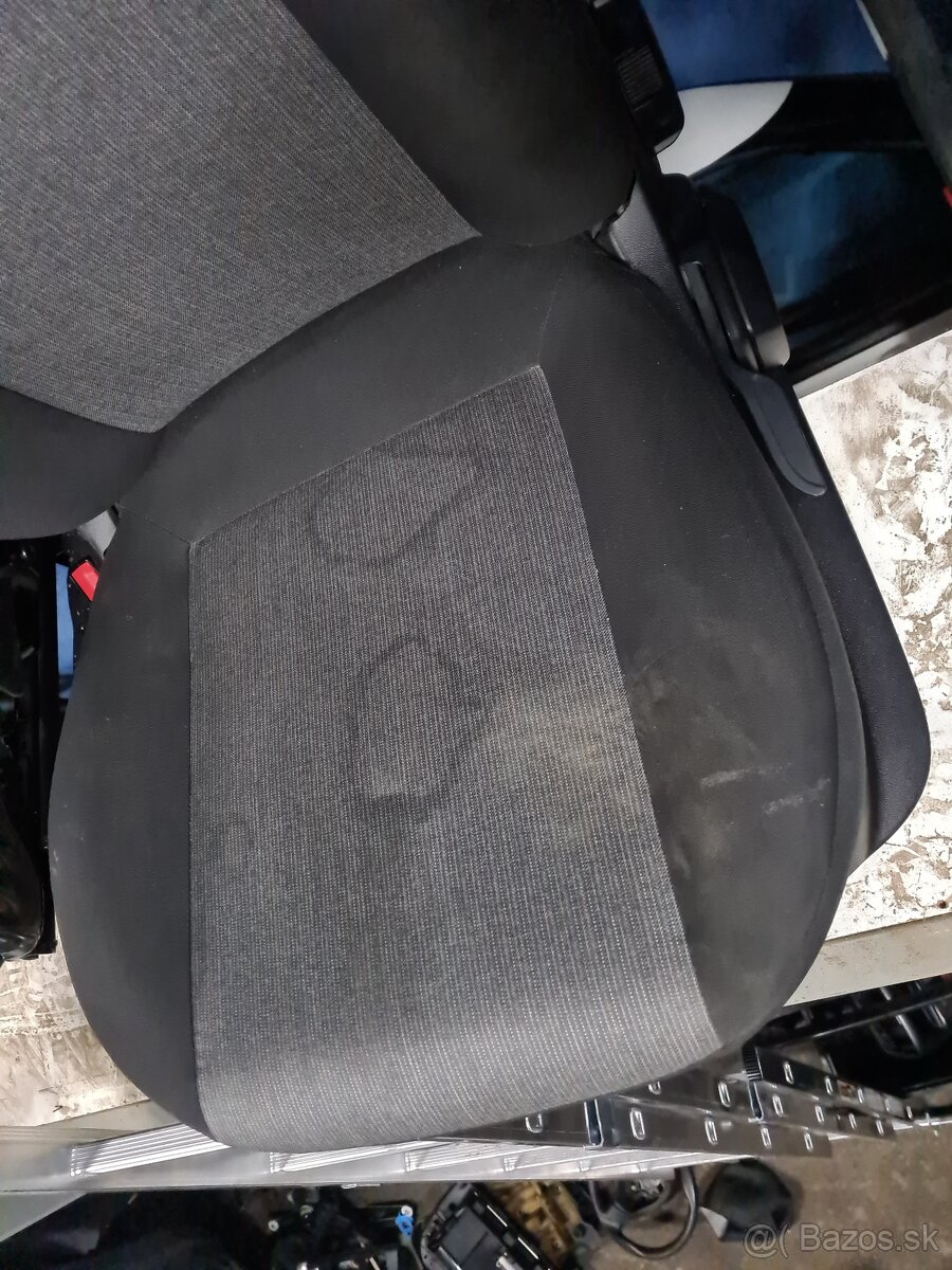 Predné sedadlá Fiat Doblo 2020 - 3