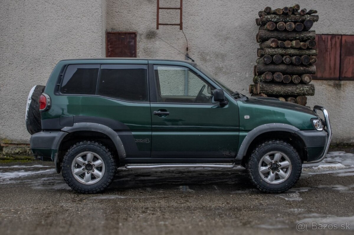 Nissan Terrano II 2.7 tdi Sport - 3
